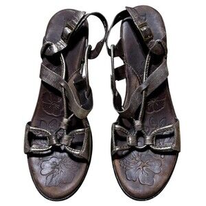 Born Open Toe Leather Slingback Sandals 8 M Gold Metallic Brown Tropical Wedge